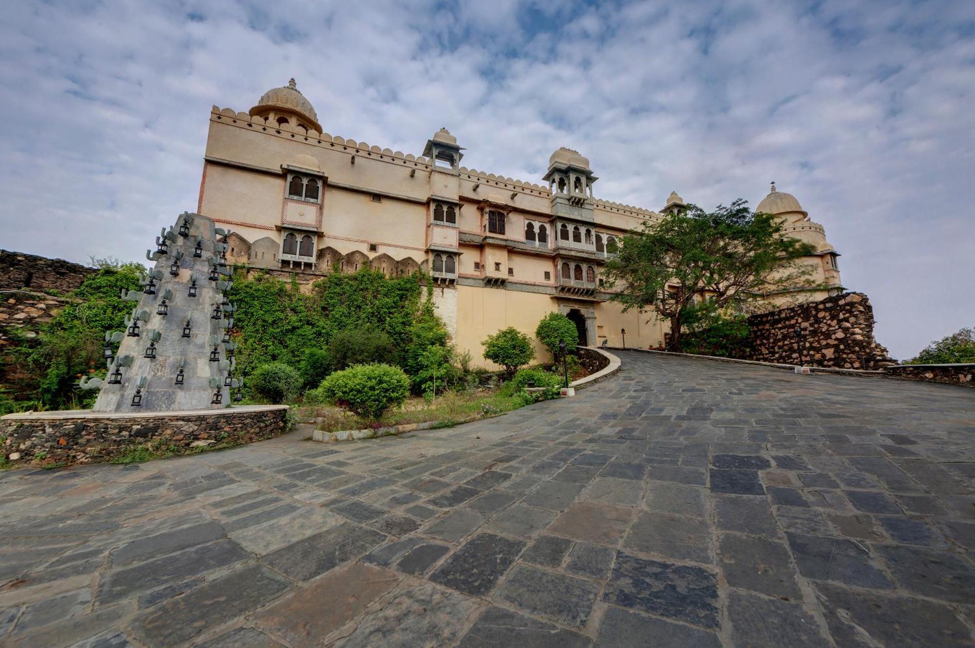 The Fern Bambora Fort, Bambora, Udaipur Kültér fotó